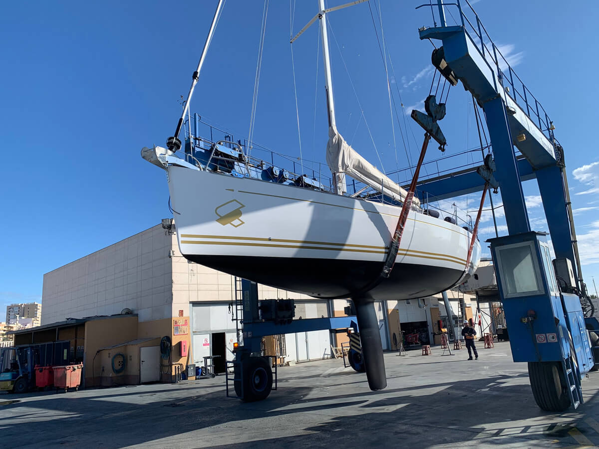 ICY-REF-15341---Grand-Soleil-45-03