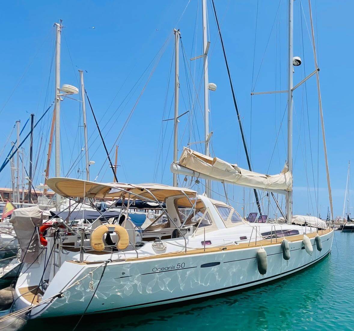 15347-Beneteau Oceanis 50 Family-01