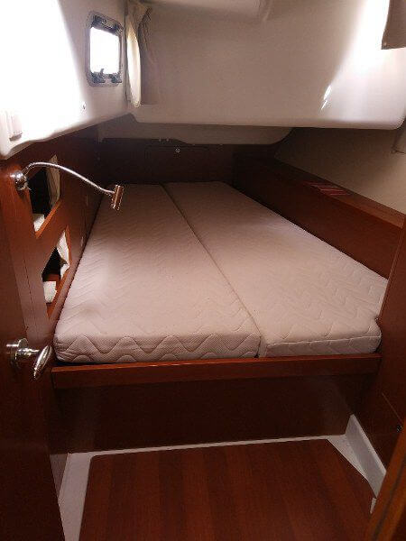 15347-Beneteau Oceanis 50 Family-10