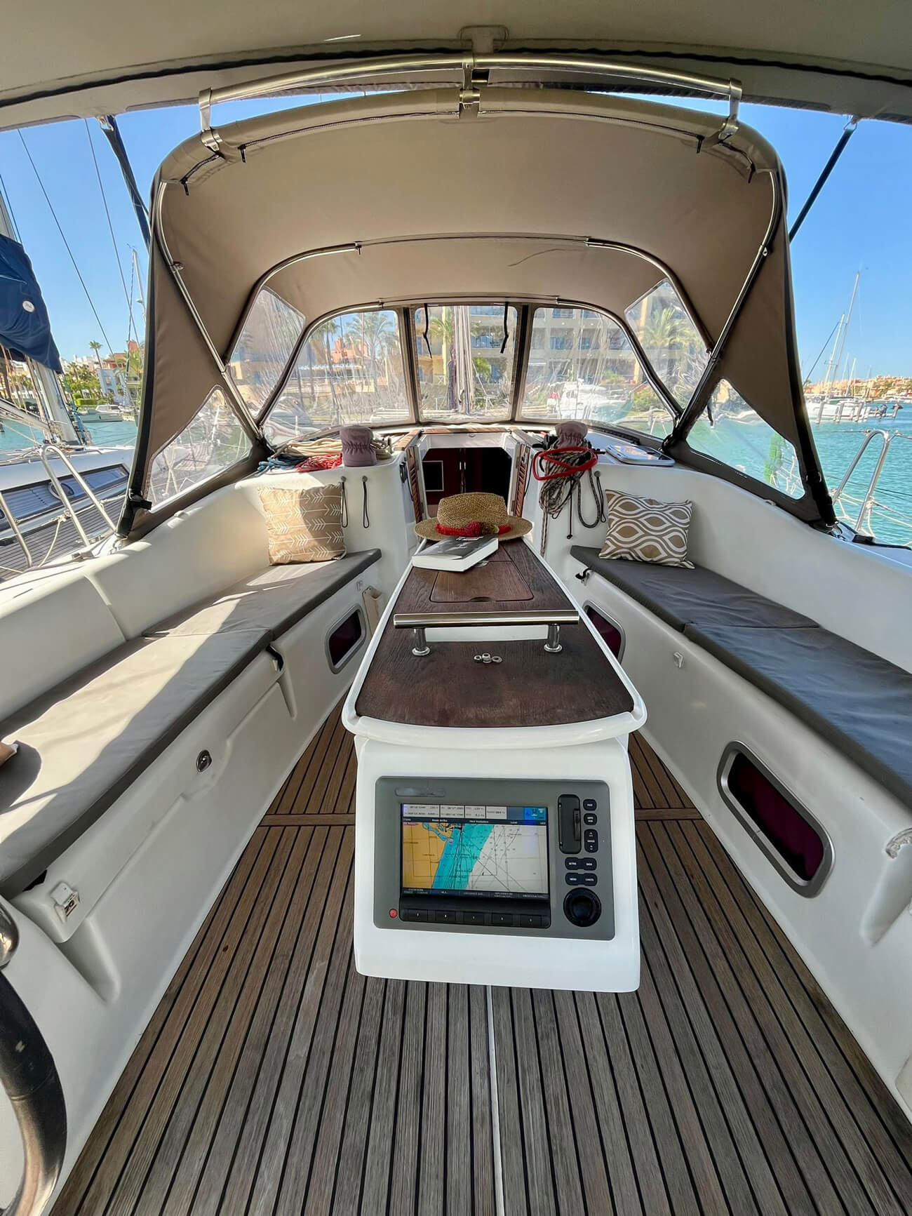 15317-Beneteau-Oceanis-46-05