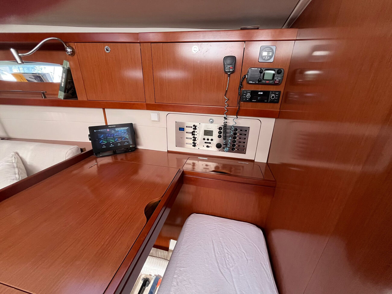 15317-Beneteau-Oceanis-46-14